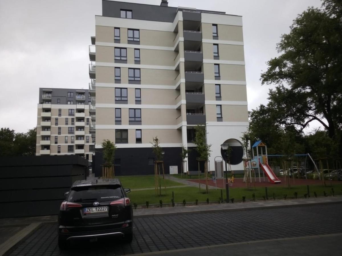 Apartament Szmaragdowy Platan Kolobrzeg Luaran gambar